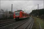 426 014/514 und 426 520/020 legen sich am Haltepunkt Littfeld ...