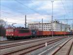 155 024 ohne Logo/EVU f�hrt in Richtung Tschechien mit vorderem ...