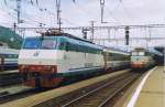 Eine E 656 und die E 444 079 stehen mit ...