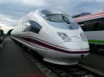 Mit 350 km/h regul�rer H�chstgeschwindigkeit das Schnellste auf Spaniens Schienen: ...