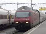 SBB - E-Lok 460 004-5 mit Doppelstockwagen bei der einfahrt ...