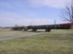 ST43-273 am 15.03.2008 beim �berqueren der Neissebr�cke in Forst (Lausitz) ...