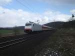 E 186 138 mit Leerzug am 26.03.2008 kurz vor Einbeck-Salzderhelden ...