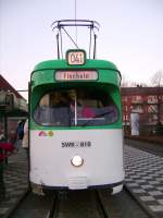 Straßenbahn 41 (Krefeld) GT 8 gerade in Tönis angekommen Schild ... Straßenbahn 41 (Krefeld) GT 8 gerade in Tönis angekommen Schild ...