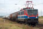 109 028-1 der PE-Cargo am 25.08.04 mit einem leeren Kohlestaubzug ...