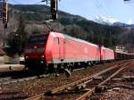 Gotthard-Sudrampe Zwei BR 185 mit einem GZ bei Faido am 20.03.2008