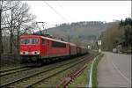155 006 bringt bei Altena(Westf) den langen 52296 von Finnentrop ...