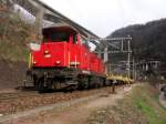 Bm 4/4 18445 mit Bauzug auf der untersten Ebene in ...