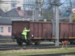 Sch�n festhalten, und los geht´s; 080329  ...