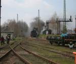 W�hrend 50 3648 wieder zur�ck im BW auf das Gleis ...