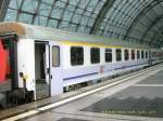 berlin-hauptbahnhof-lehrter-bahnhof Dieser 1.-Klasse-Wagen des Berlin-Warschau-Express hing im Berliner Hbf direkt hinter der Zuglok  der BR 234.
