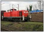 BR 294 Rangierfahrt f�r 294 693-7 am 23.04.2008 im G�terbahnhof Gelsenkirchen-Bismarck, im Hintergrund wartet die Spitzke V100-SP-008 auf Ihren Einsatz.