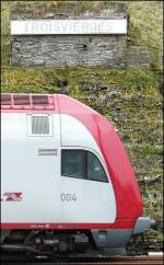 Auf der gegen�berliegenden Seite des Bahnhofgeb�udes von Troisvierges gibt es ...