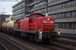 294 858 f�hrt mit einem gem. GZ durch den Hannoveraner ...