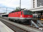 Eine 1044 wartet in Klagenfurt Hbf auf ihre n�chsten Aufgaben. ...