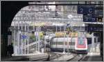 Ein Blick durch die ...  Herbert Graf 29.04.2008