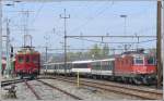 W�hrend Re 4/4 II 11215 mit Rheintal Express nach Chur ...