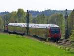 Der RE10423 durchf�hrt die sch�ne Landschaft der Deutsch/Niederl�ndischen Grenze entlang ...
