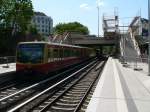 Noch ist der Bahnhof Julius-Leber-Br�cke nicht ganz fertiggestellt. Bis Ende ...