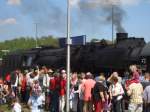 Viele Leute wollten die BR 50 aus der N�he sehen, ...