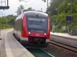 Eine Regionalbahn f�hrt in die Haltestelle Do Signal-Iduna-Park
ein.13.5.08  ...