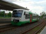 Der VT 131 der STB am 12.05.2008 in Sonneberg Hbf. ...