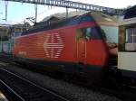 Die Re 460 134 am 03.11.2007 bei der Ausfahrt mit ...