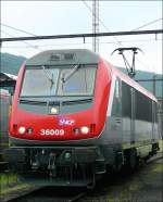 Auch SNCF E-Lok 36009 ...  De Rond Hans und Jeanny 22.05.2008