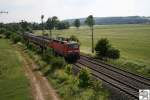 Lok 143 956-1 zieht ...  Ulrich Slovig 15.06.2008
