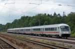 1x16-werbeloks Nachdem man in M�nchen-Pasing Ger�chte h�rte... schnell an die 'Heimtrasse' und auf den Pendler-IC 2094 M�nchen - Ulm gewartet... und tats�chlich: wer schiebt den Intercity?
17:56:34, Neuoffingen, 16.06.2008