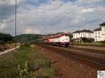 Eichholz Rail GmbH Die zwei Nohab Loks V 170 1142 (Wei�e Lackierung) und V 170 1125 (Santa Fe �hnliche Lackierung) der Eichholz Rail GmbH ziehen einen Schotterzug durch den Bahnhof Pressig-Rothenkirchen (Landkreis Kronach). Die Aufnahme entstand am 18. Juni 2008