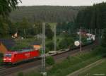 185 295-3 mit dem IKL 50510 (Singen-Rheinhausen) am km 69,0 ...