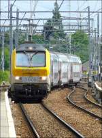 CFL E-Lok 3005 mit SNCB Dostos kommt am 21.06.08 aus ...