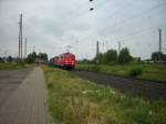 BR151 in Nordstemmen mit einem Containerzug  ...