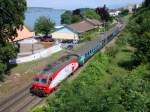 Re 4/4 IV 446-018 mit Gipfeli-Express bei Horgen am 20.06.2008 ...