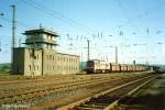 br-220-dr-v-200-dr-120 Am 09.09.1993 steht 220 290 im Bahnhof Naumburg auf Gleis 3 und wartet auf �berholung um dann weiter Richtung G�schwitz zu donnern.
