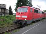 BR 111 Lokportraits Baureihe 111 111-1 zieht den RE3 nach Kamen.Allerdings heute abweichend auf Gleis 4 da er noch von einem IC �berholt wird.
Aufgenommen am 17.07.2007