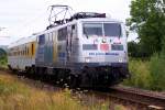 BR 111 mit Zugen 111 027 mit Messzug zwischen Hameln und Weetzen. Hier kurz vor dem Bahnhof Weetzen (17.07.2008)