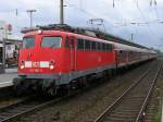 110 380-3 mit Sonderzug zur Loveparade nach Dortmund,Ausfahrt
in Bochum Hbf.(19.07.2008) ...