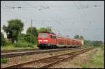 Die 111 187 ist mit einem Regionalzug in Richtung Ingolstadt ...