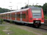 ET 425 063 am Zugschluss einer RB48 nach Wuppertal verl�sst ...