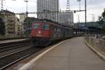 Ae 610 496-2 durchf�hrt gemeinsam mit der Ae 6/6 11488 ...