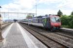 rbde-562-npz-zweisystem RBDe 562 001-8 f�hrt am 21.7.08 aus dem Bahnhof Muttenz aus.