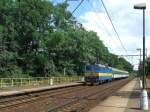 Die 363 076 kommt mit dem Personenzug 7074 (Most - ...