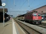 ae-6-6--ae-610 Die Uhr bot sich ja als Bildgestaltungselement gerade zu an...
Ae 6/6 in St. Margrethen am 28. Juli 2008