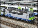 Die Re 420 007 am 27.07.2008 im Bahnhof von Spiez. ...