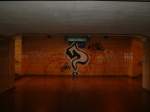 Eine zus�tzlich weitergebaute Unterf�hrung voller Graffiti im Bahnhof Gliwice. (August ...