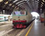 FS E632-038 am Milano Centrale am 29. Juli 2004  ...