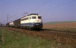 110 422 bei Ensingen 17.03.90 mit Postzug ...