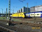 Nochmal der 711 120-6 im Hamburger Hbf auf der anderen ...